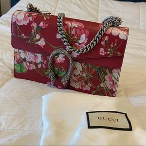 Gucci Dionysus  Medium Red Leather Shoulder Bag